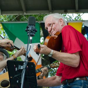 Byron Berline performs with Hiromu Teshima of The Blueside of Lonesome at the 2013 Oklahoma International Bluegrass Festival in Guthrie