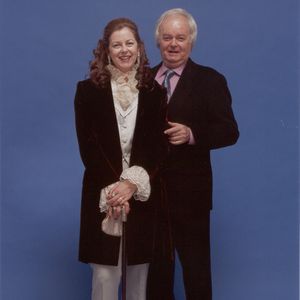 Mason Williams with his wife Karen at the Grammy Awards in 2005