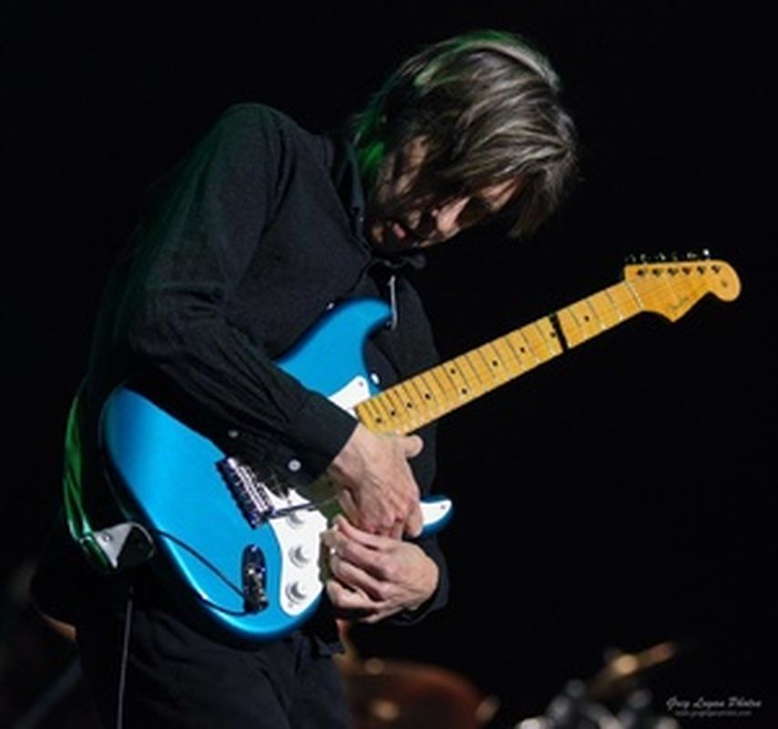 Eric Johnson Band in Concert Oklahoma's Official
