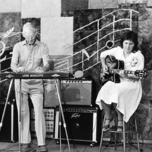 Darrel Magee, Leon McAuliffe and Jeanne Cahill performing together