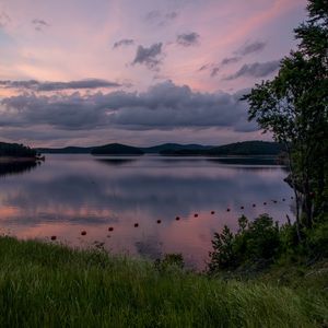 Discover the magic the crystal clear waters and cypress-scented air hold on your Beavers Bend vacation.