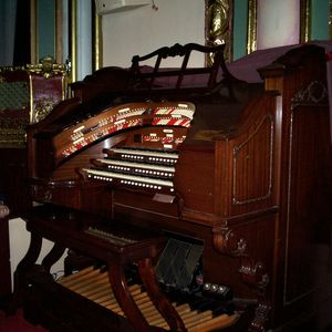Coleman Theatre in Miami still houses its original Mighty Wurlitzer pipe organ.