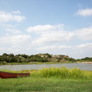Relax along the shores of Lake Watonga and unwind at Roman Nose State Park. Photo by Lori Duckworth/Oklahoma Tourism.